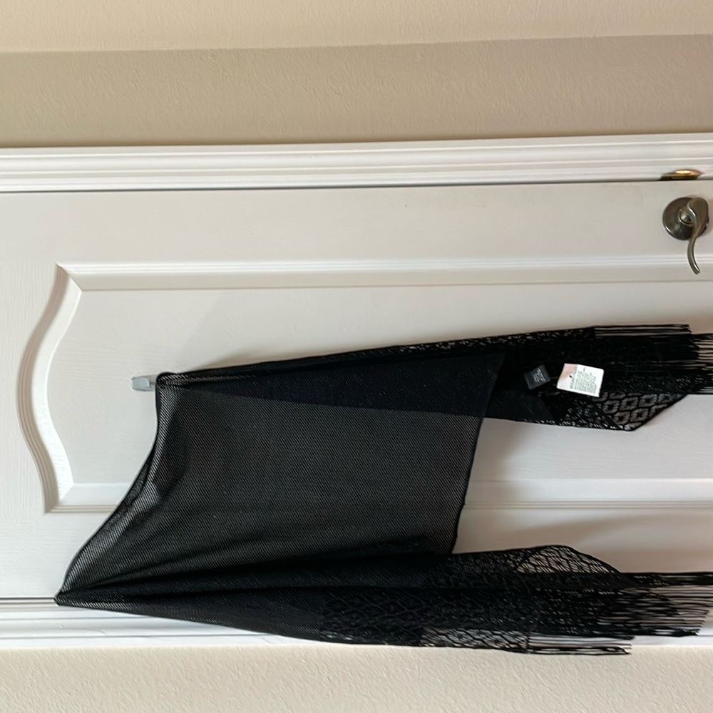 Women’s black evening shawl. New with tags.